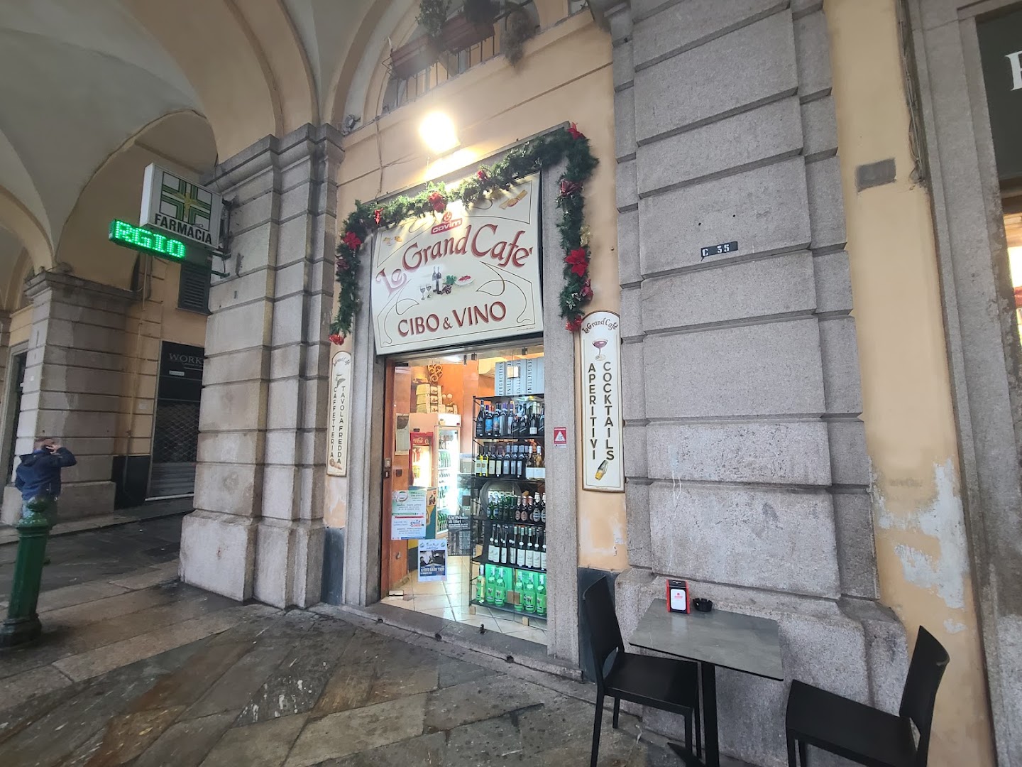 Le Grand Cafe'