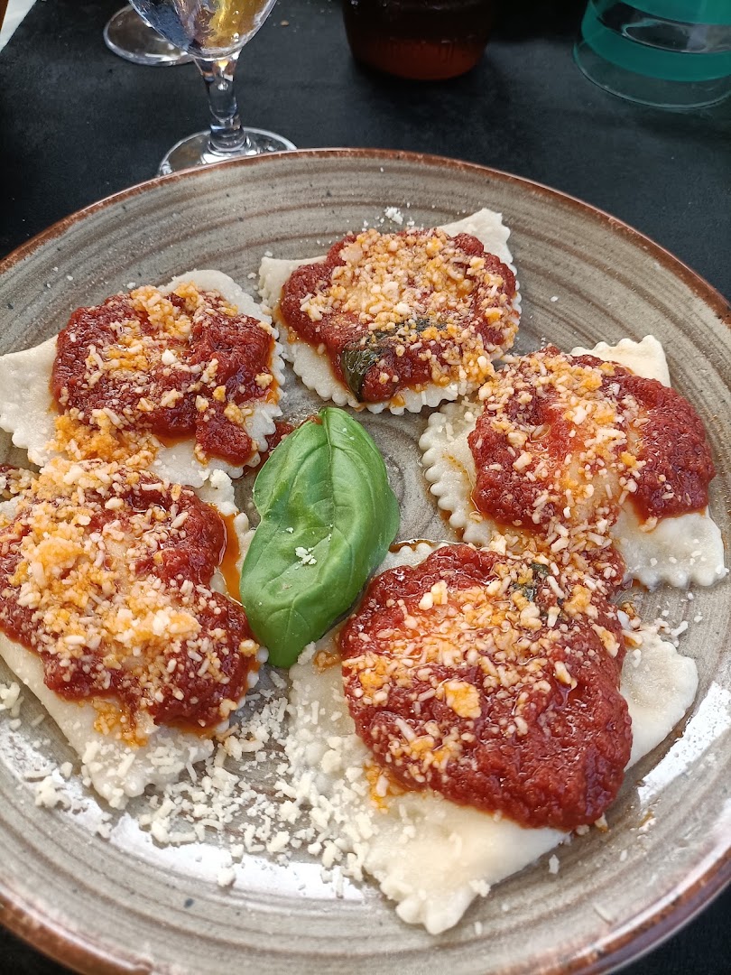 “Le Maschere” Bar Ristorante Pizzeria Tabacchi Punto lottomatica
