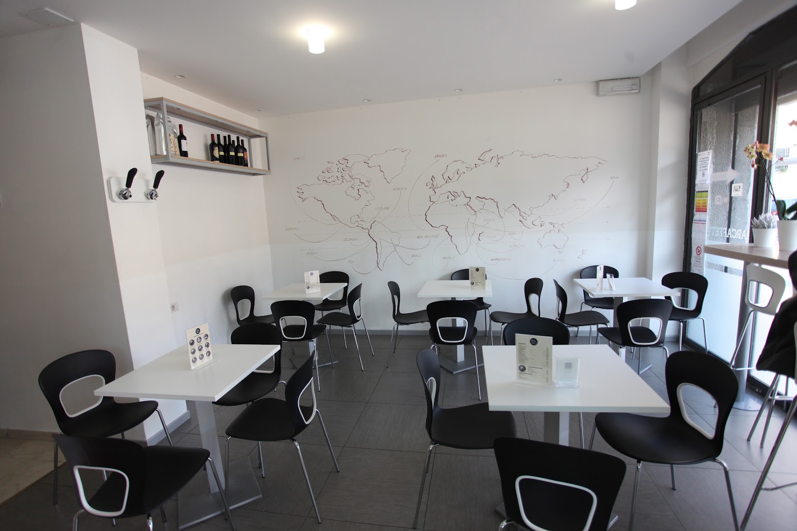 Le Mura Café