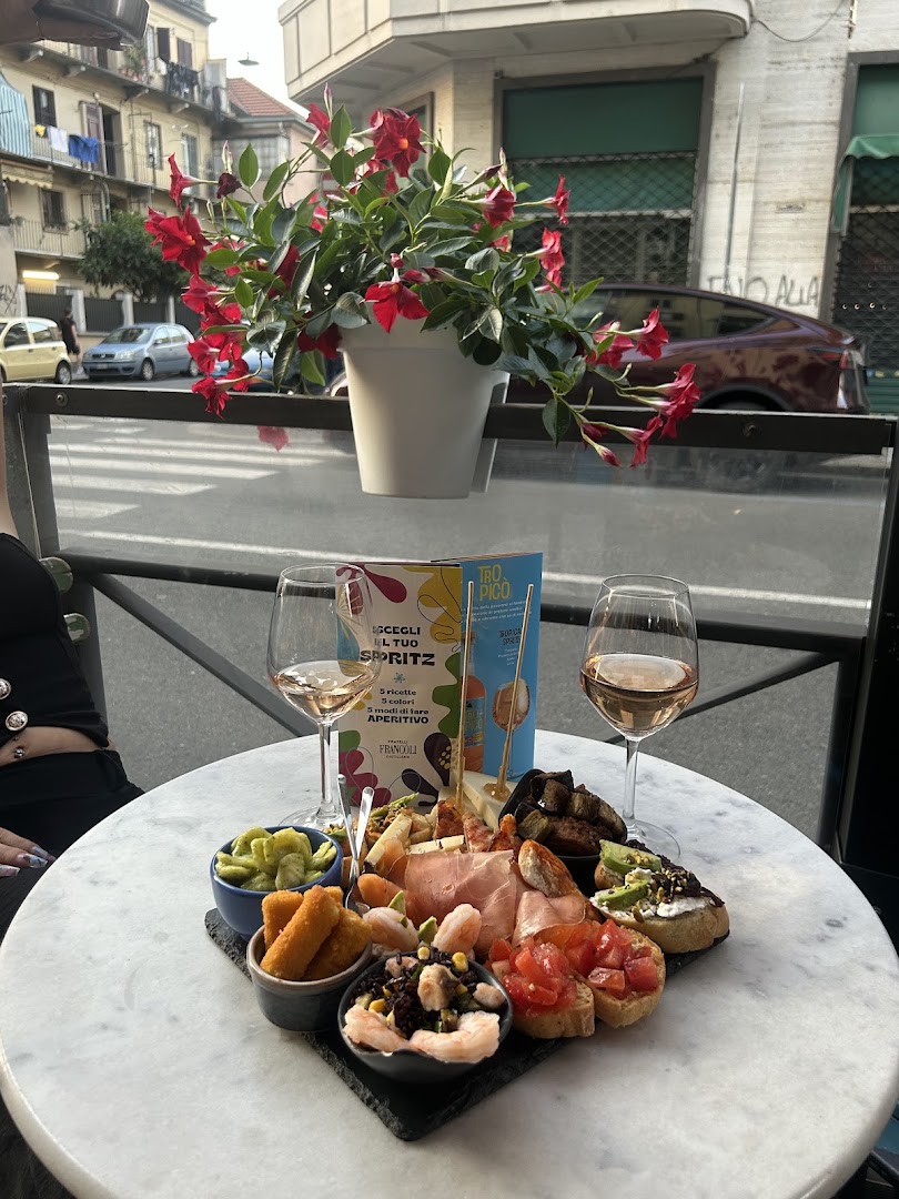 Le Petit Bistrot