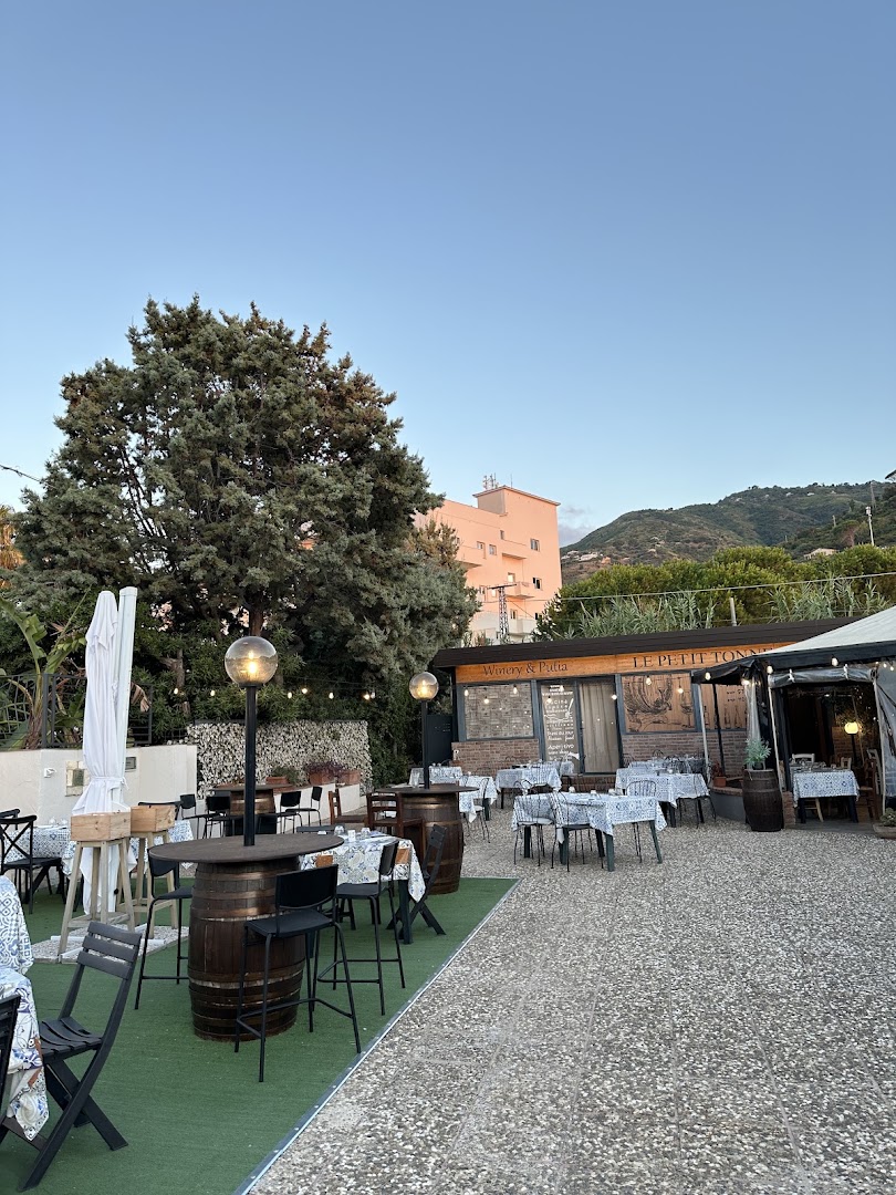 Le Petit Tonneau - Winery & Putia
