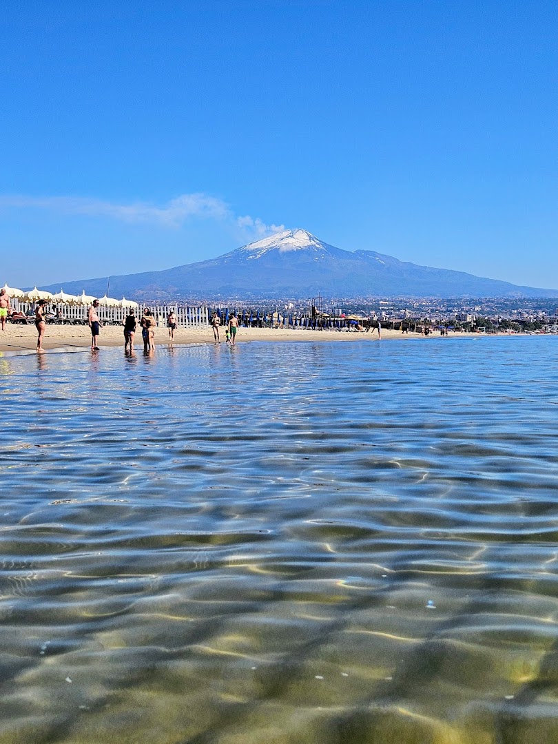 Le Piramidi Beach, Catania