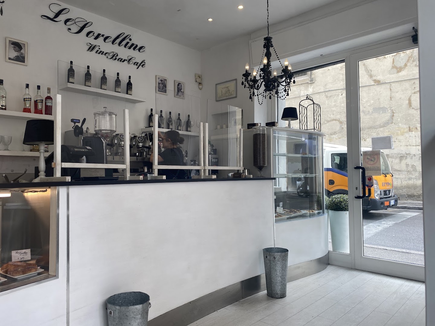 Le Sorelline Wine Bar Cafe