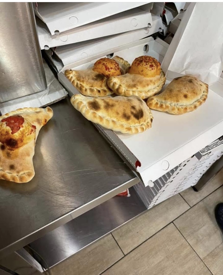 Le Tre Caravelle, Taranto