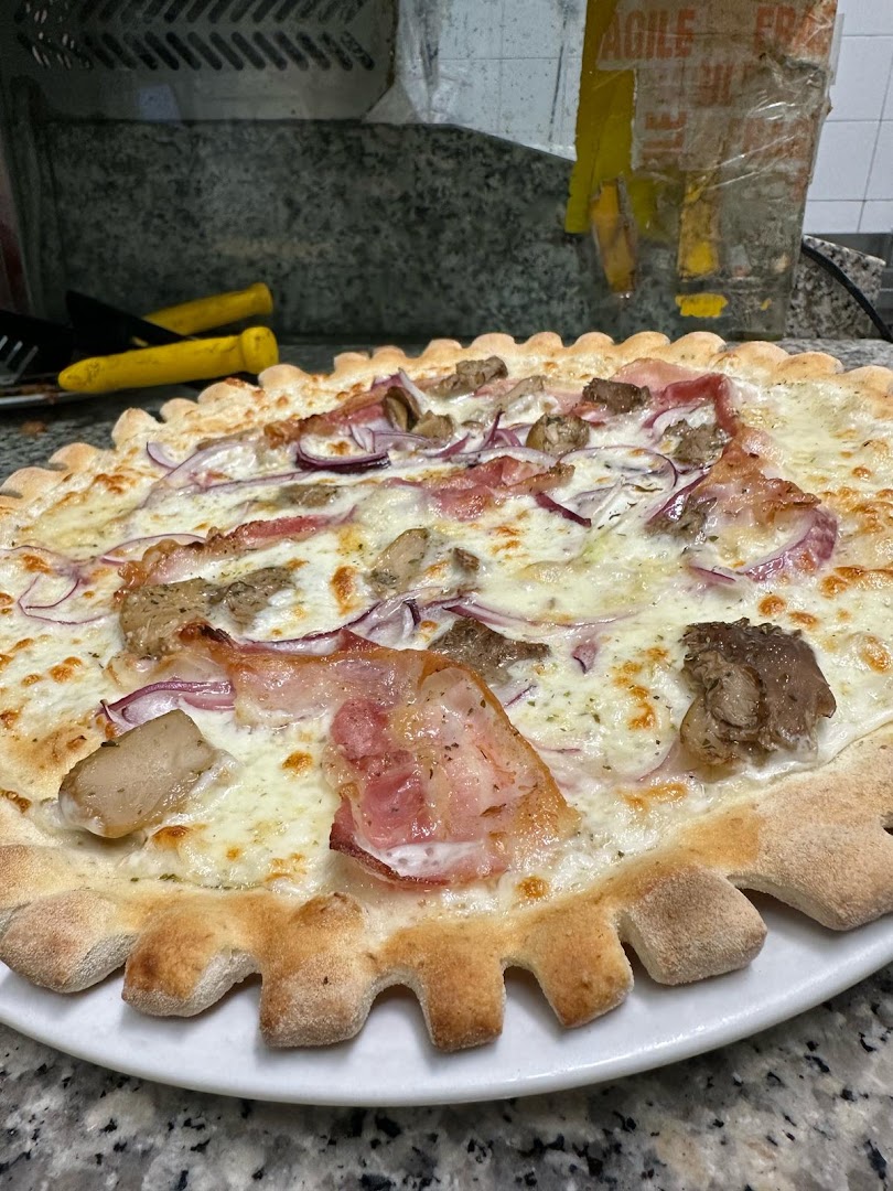 Le Tre Piramidi