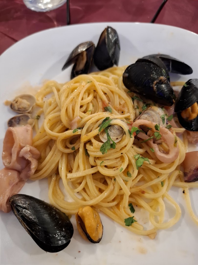 Le Ville Bar Ristorante Pizzeria