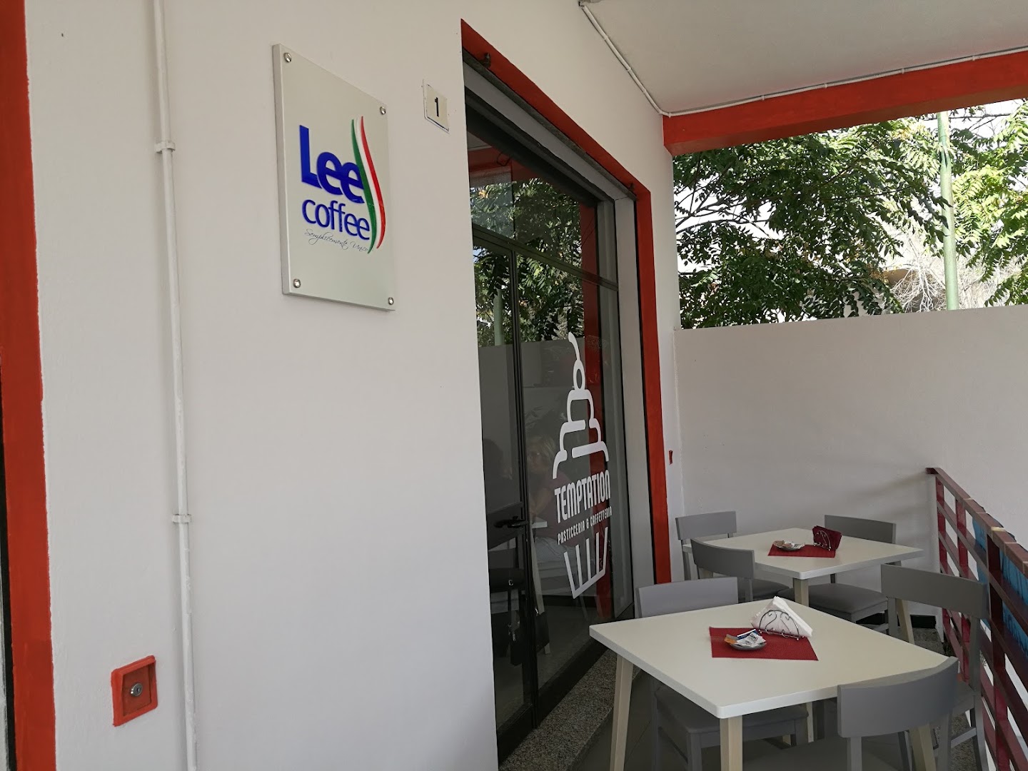 Lee Coffe
