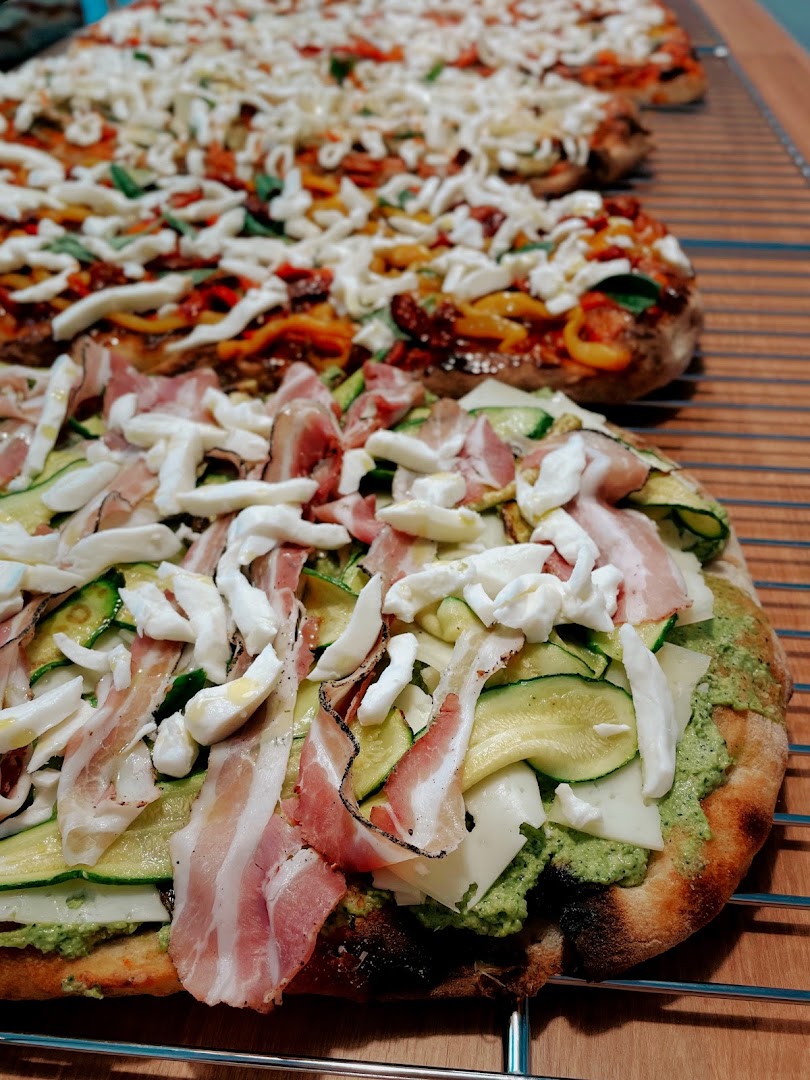 Legami • pizza al taglio e dolci, Bondeno
