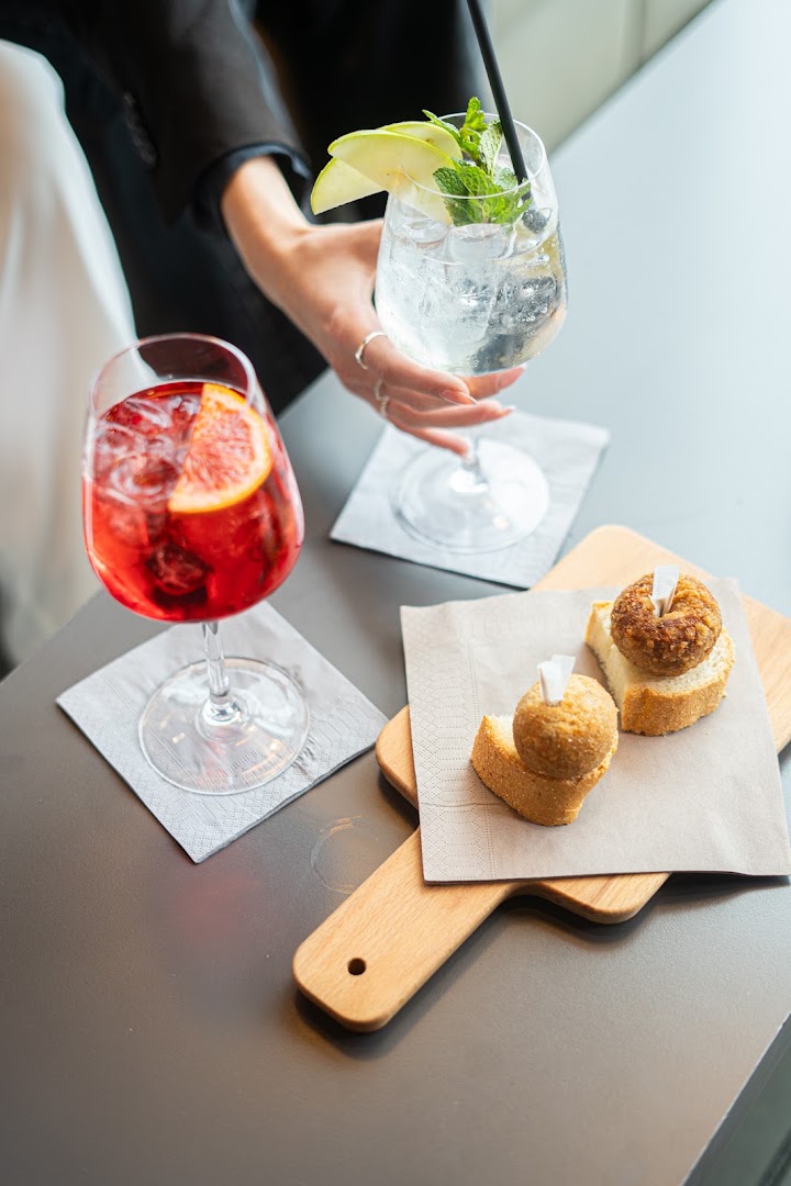 L'Ego Lounge Bar