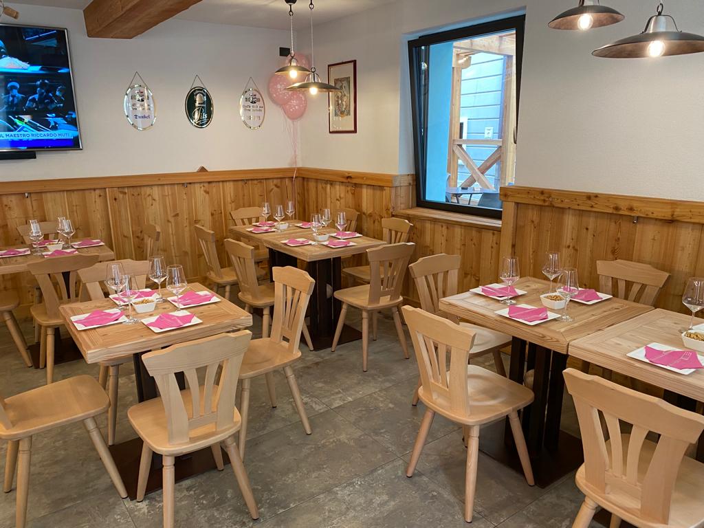 LENAL SLOW BISTROT ENOTECA CA’ DEI MERLI, Malé