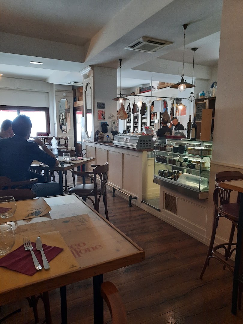 L'Enoteca La Fenice, L'Aquila