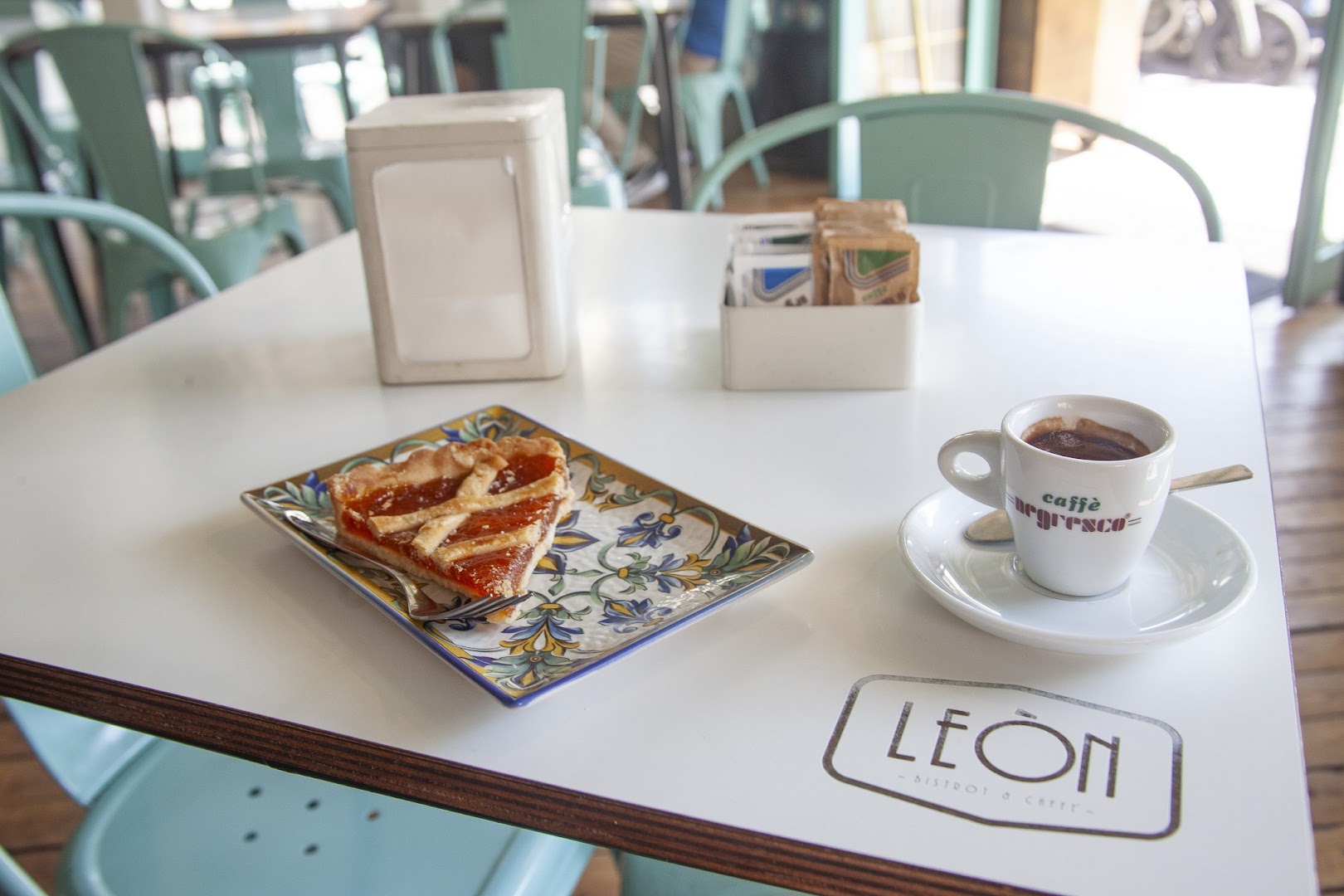 León bistrot & caffè