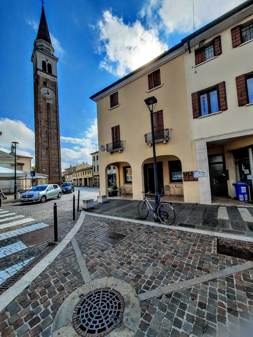 Leon D'oro, Roma