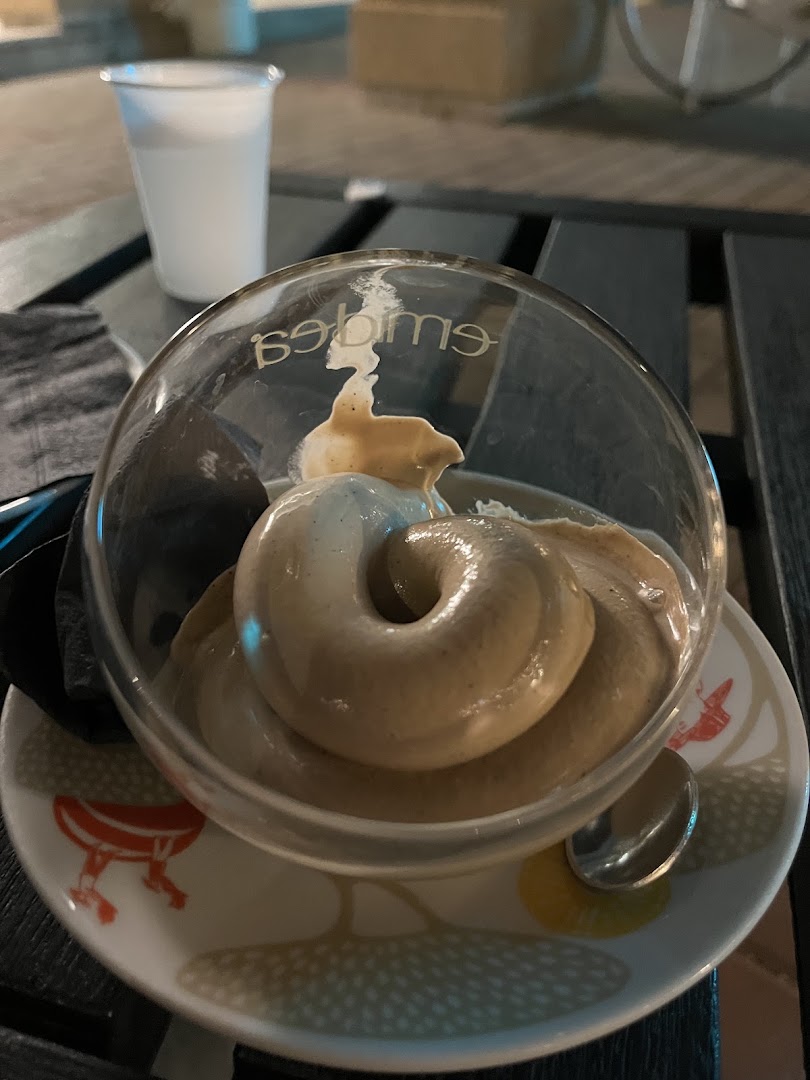 Leone Caffè