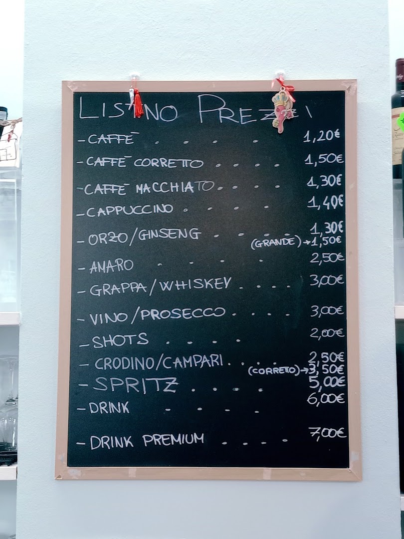 Les Jolies Café di Pantelimon Corina, Monte San Giusto