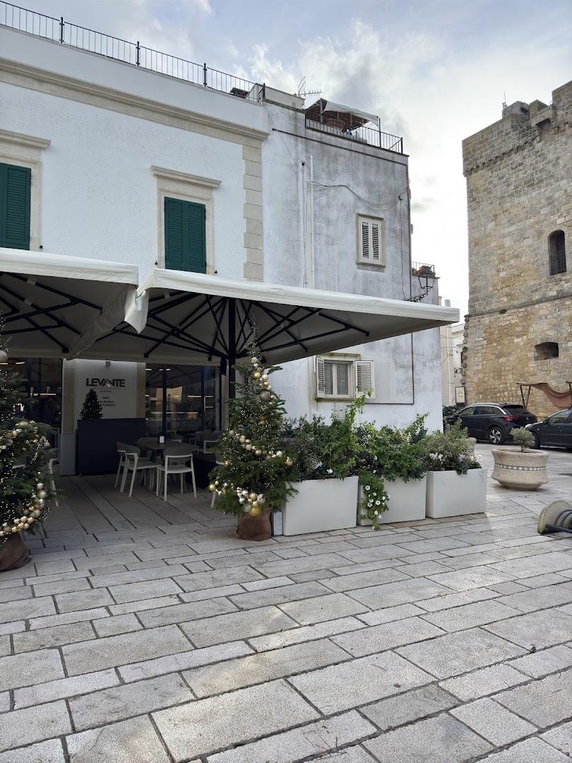 LEVANTE Bistrò