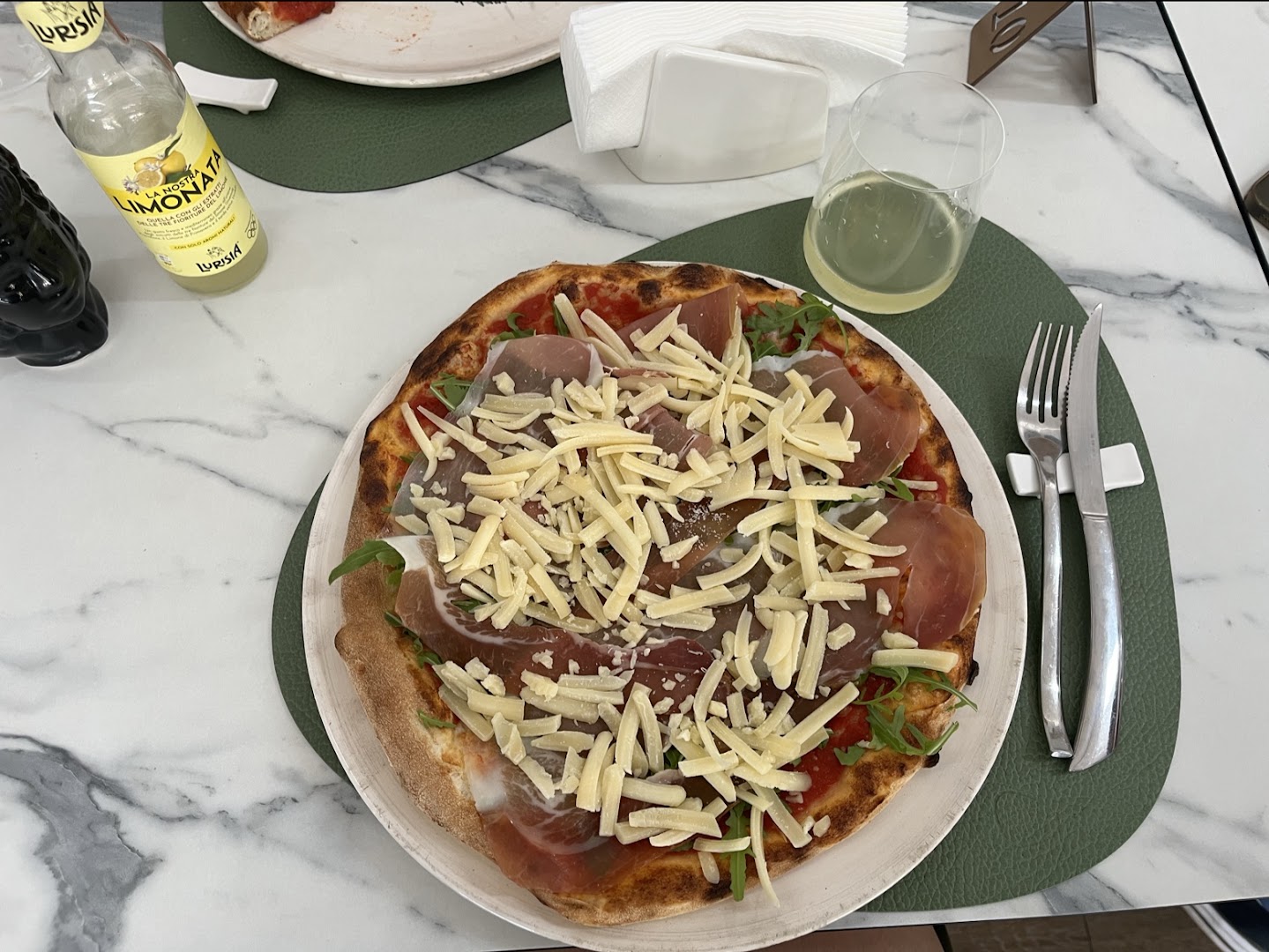LH Pizzeria