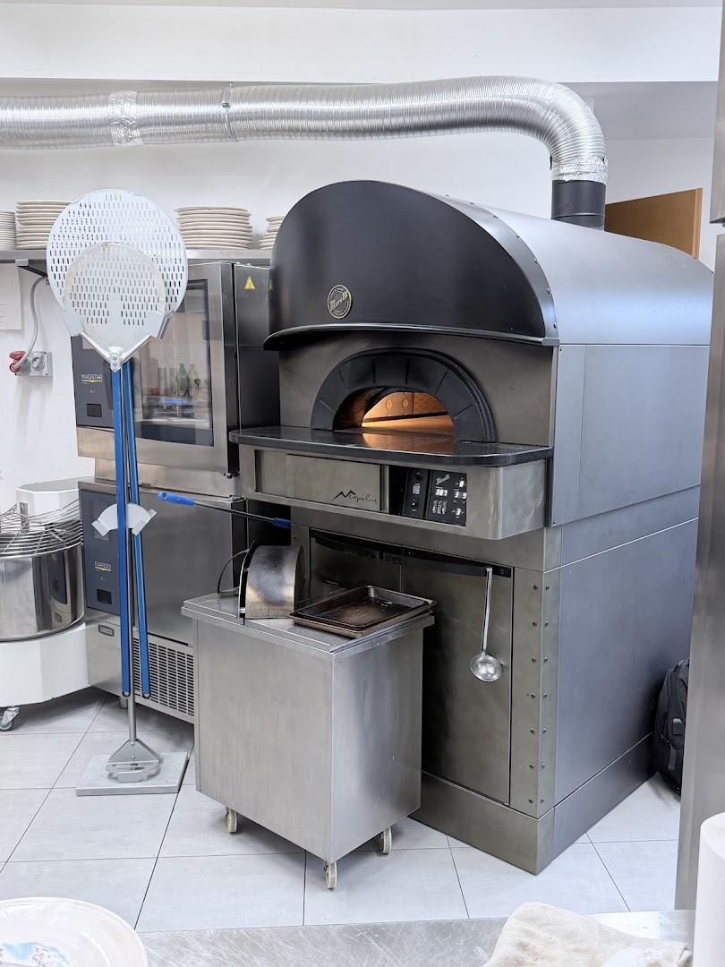 LH Pizzeria