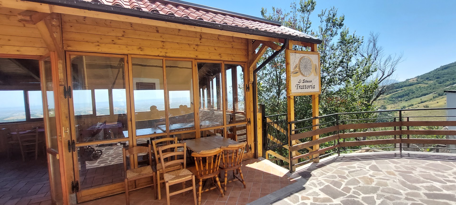 Li Sitaccir, Villa Celiera