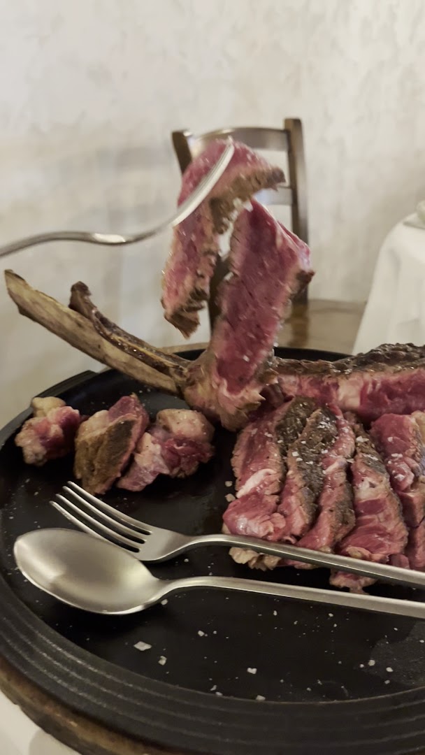 Libbra - Steakhouse Pizzeria