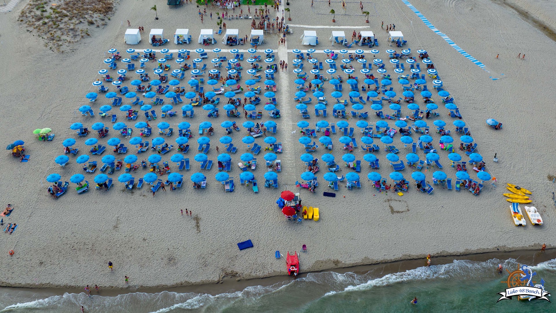 Lido 48 beach