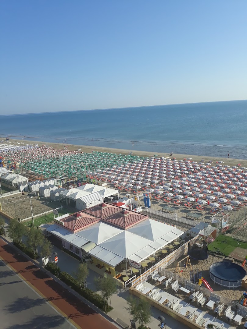 Lido 82