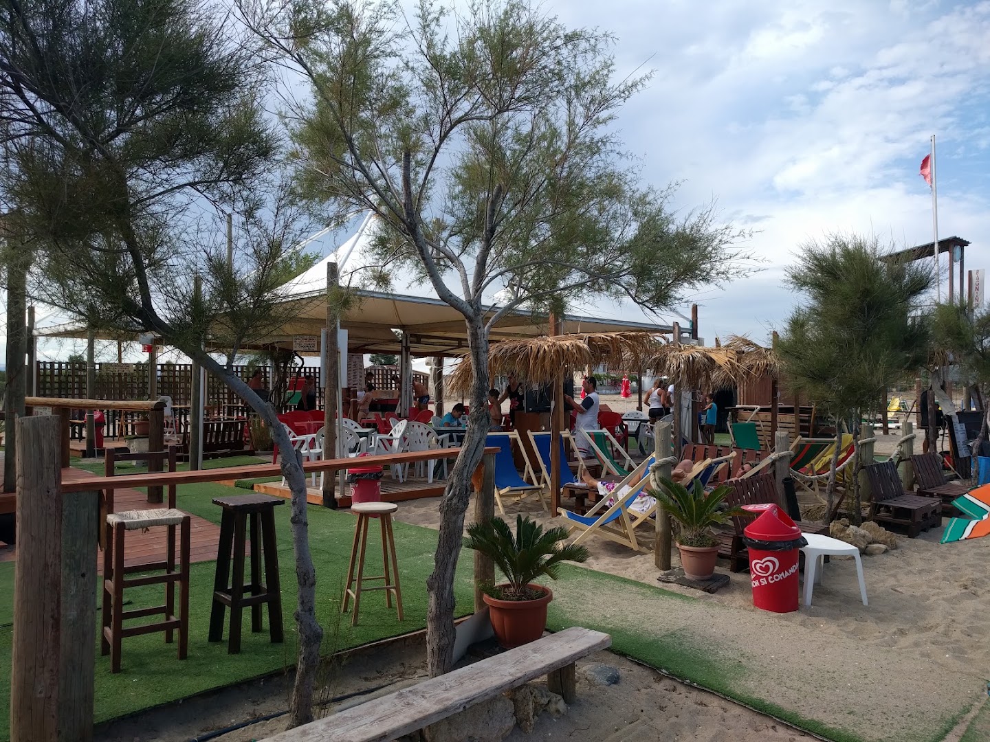 LIDO EL SOMBRERO