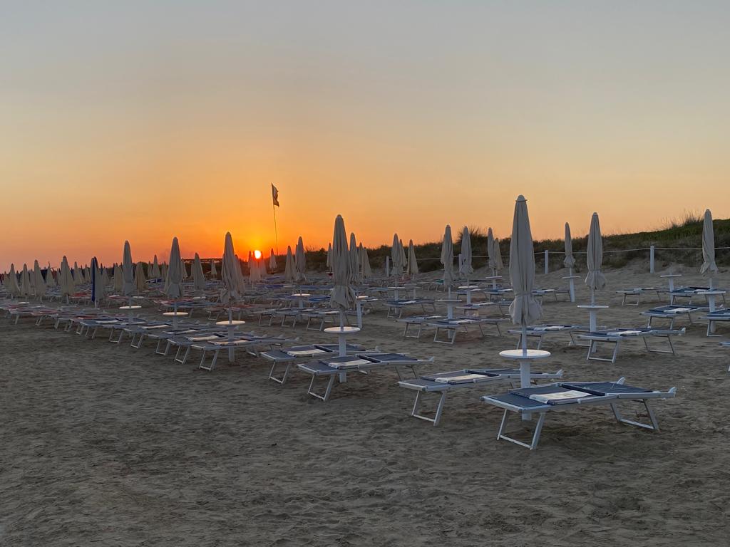 Lido Maré, Salve