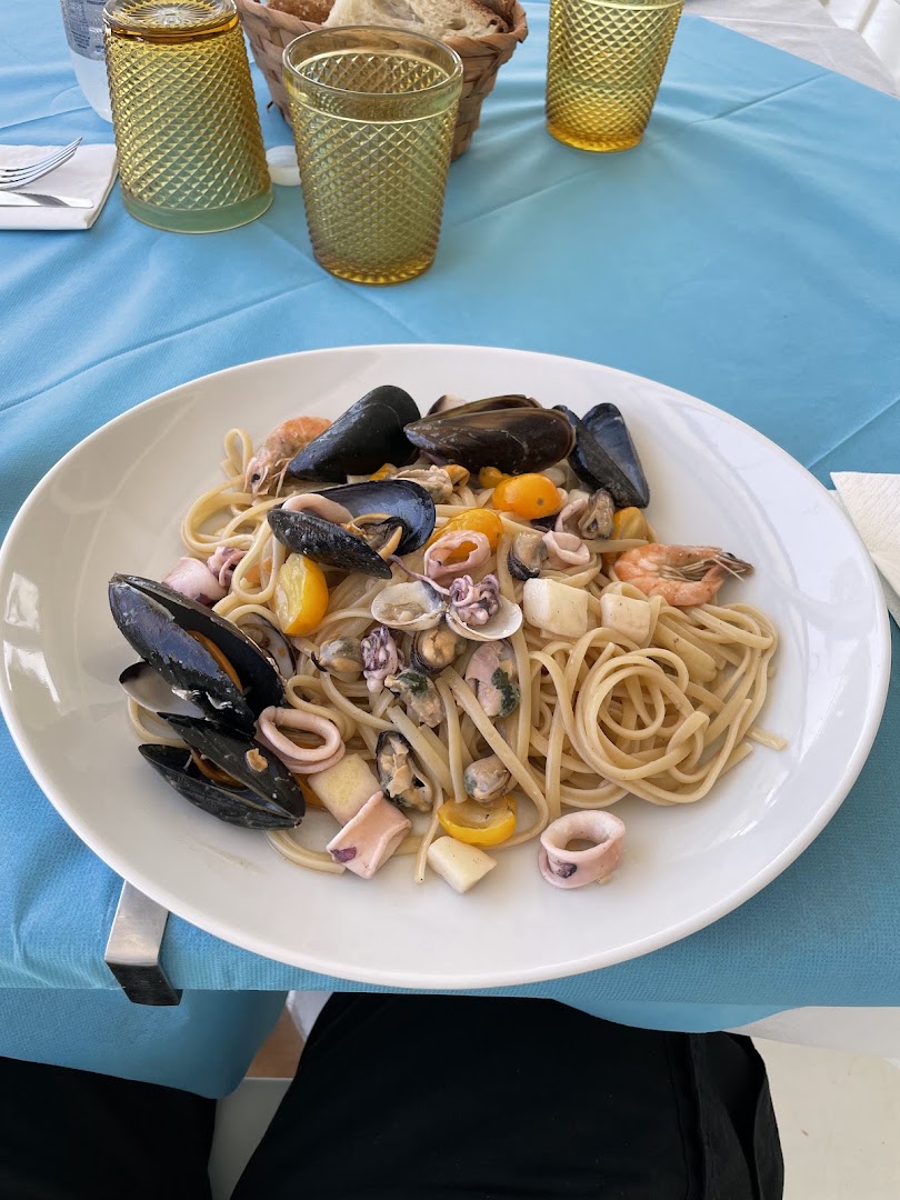 Lido Molè Monkey Restaurant