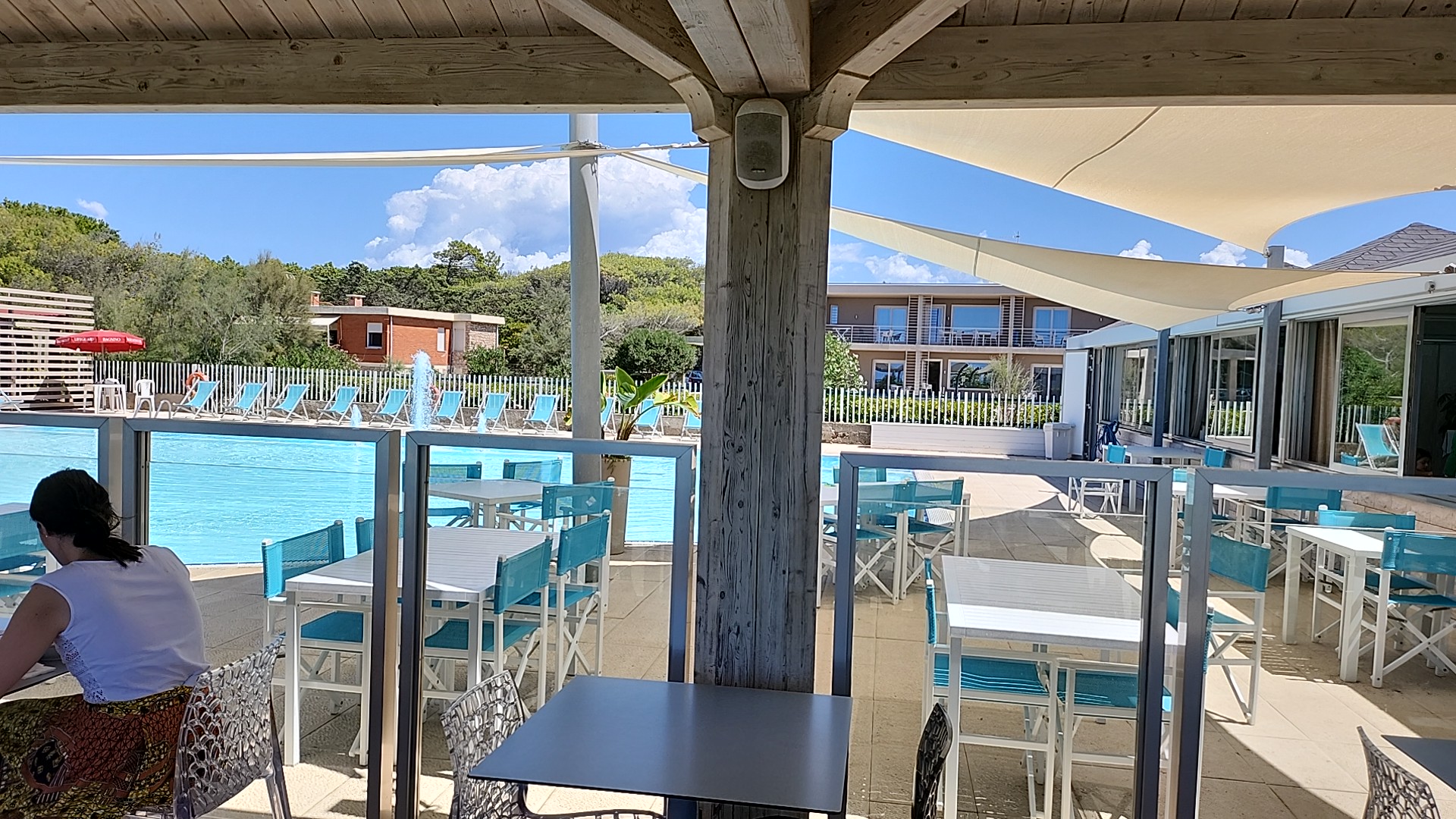 Lido Shangri-Là