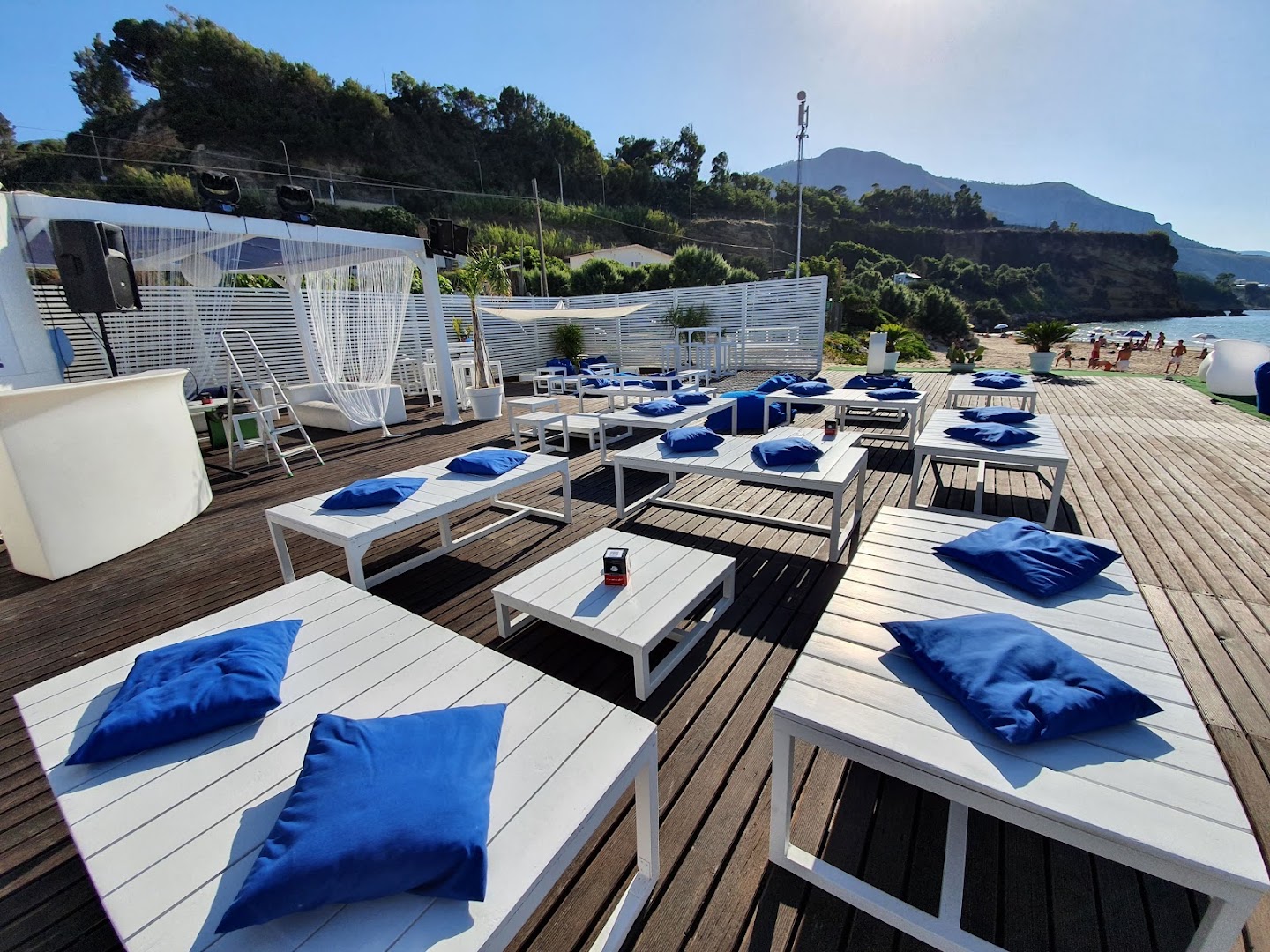 Lido Sunrise Beach Club