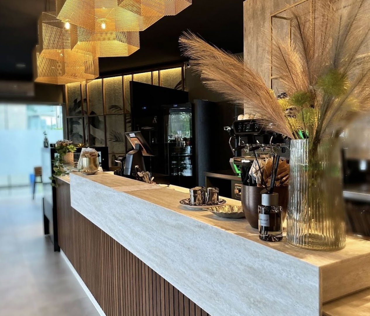 Life Bar, Mantova