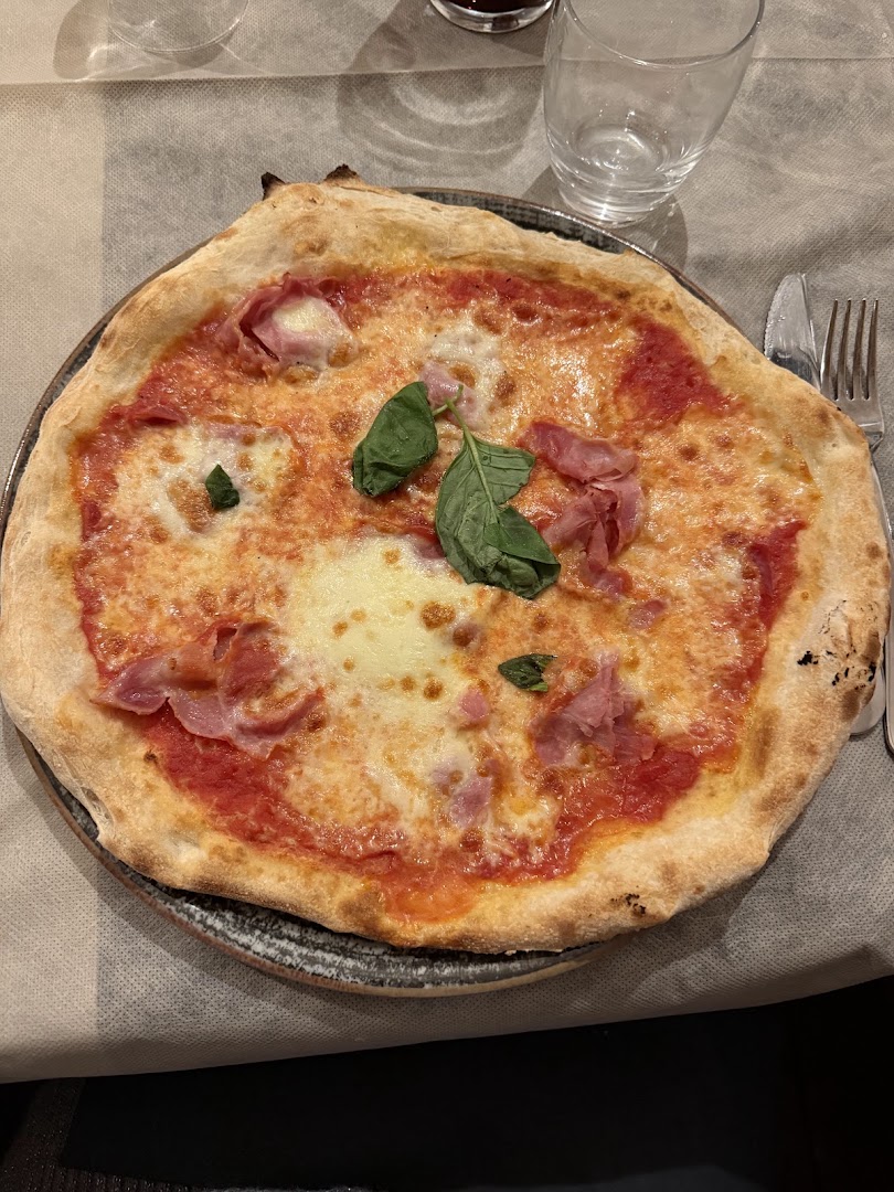Limonaia Pizzeria e Trattoria Toscana