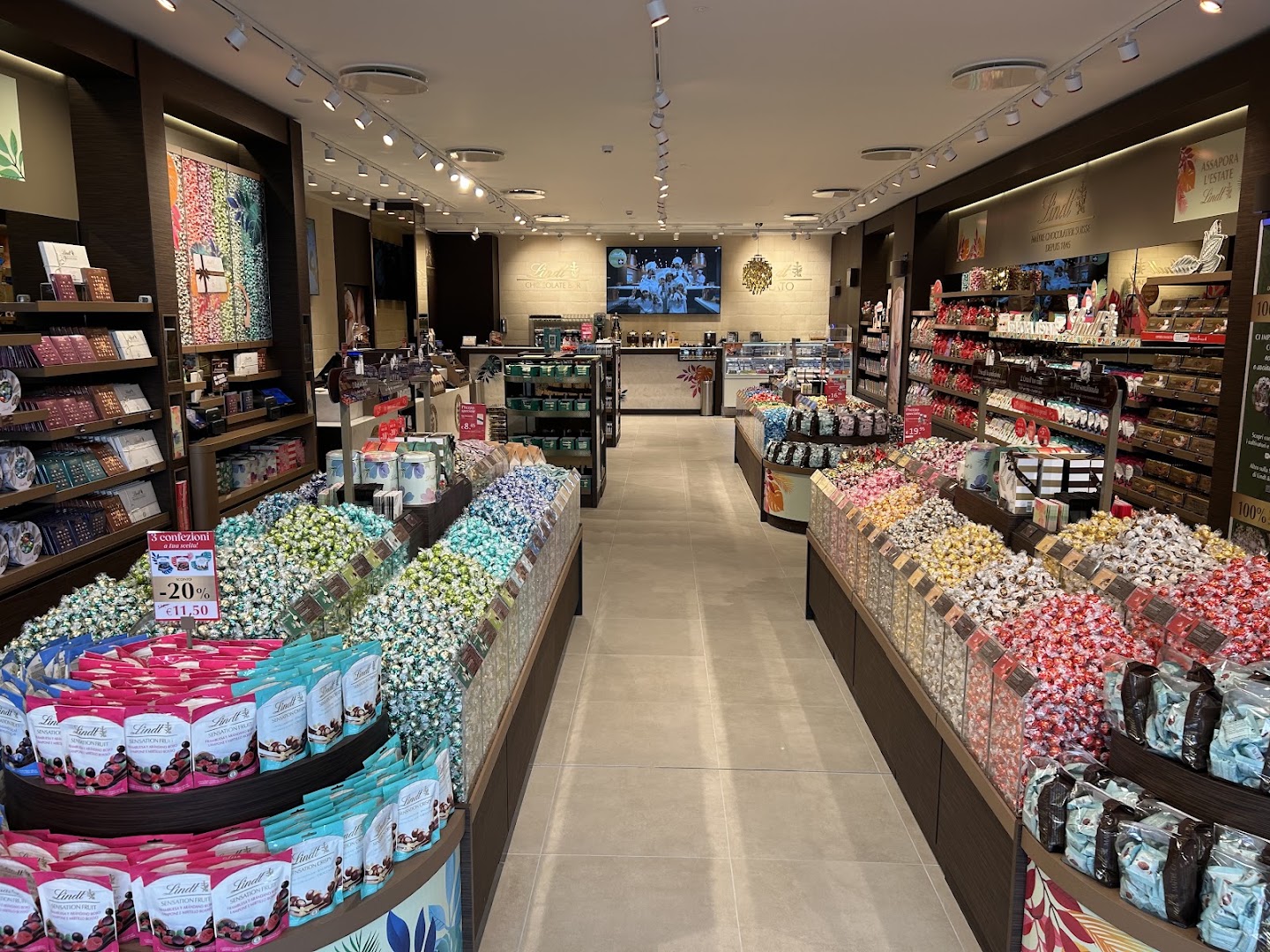 Lindt Chocolate Shop Marcianise, Marcianise