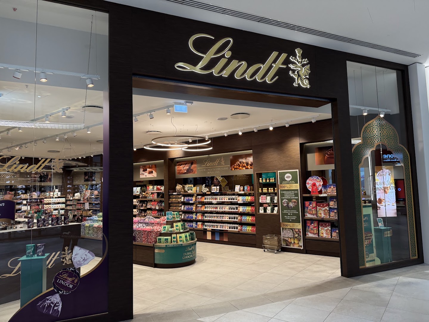 Lindt Chocolate Shop Merlata Bloom