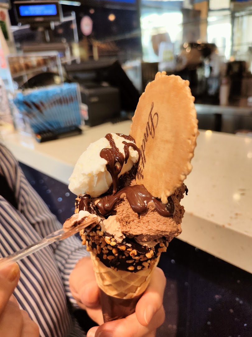 Lindt Chocolate Shop Molfetta
