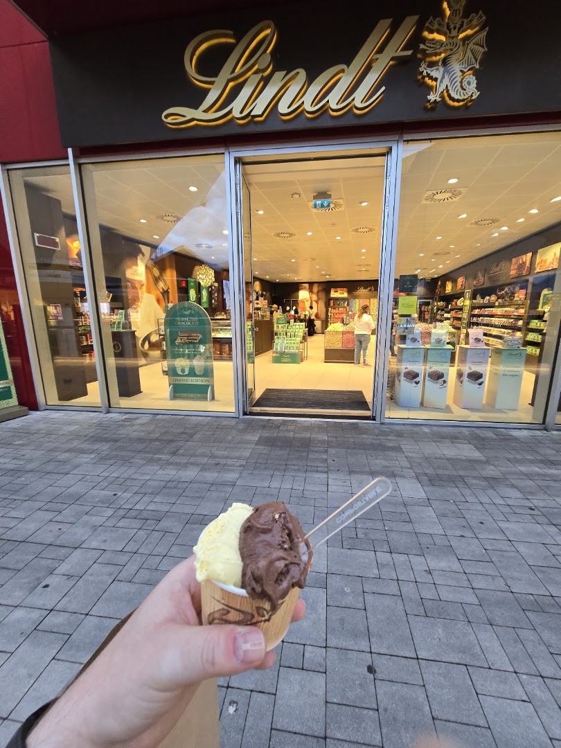 Lindt Chocolate Shop Scalo Milano