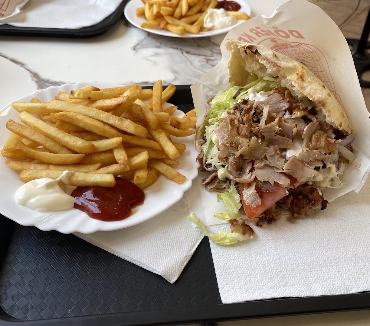 Lingotto Pizzeria Kebap Grill Bar