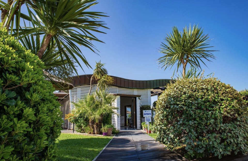 Linora Beach Paestum