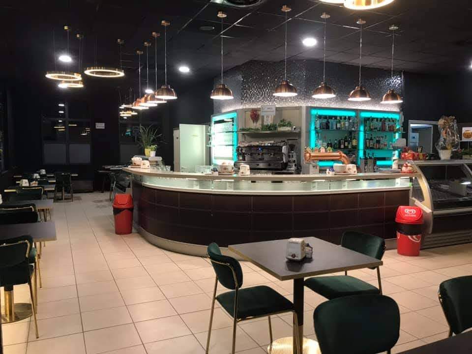 LION bar pizzeria, Centro Oasi Village Malgesso