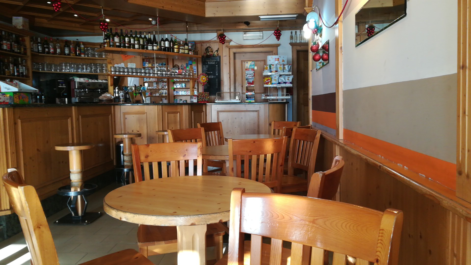 Lip & Lap Wine Bar Pizzeria