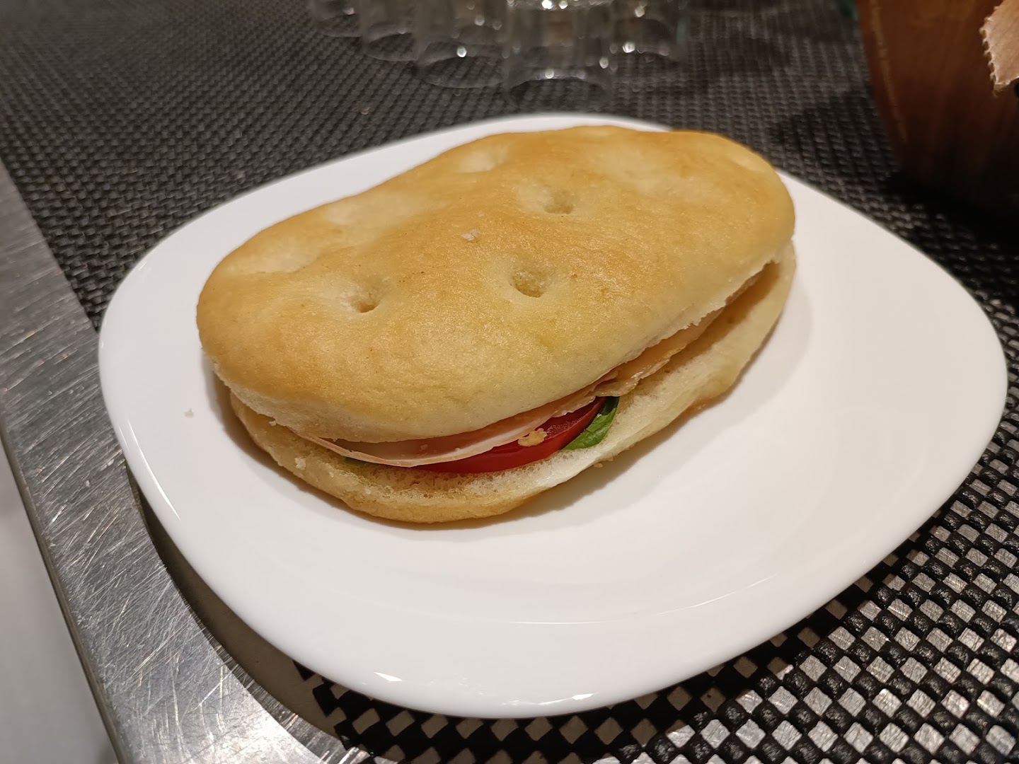 L'Iris Bar