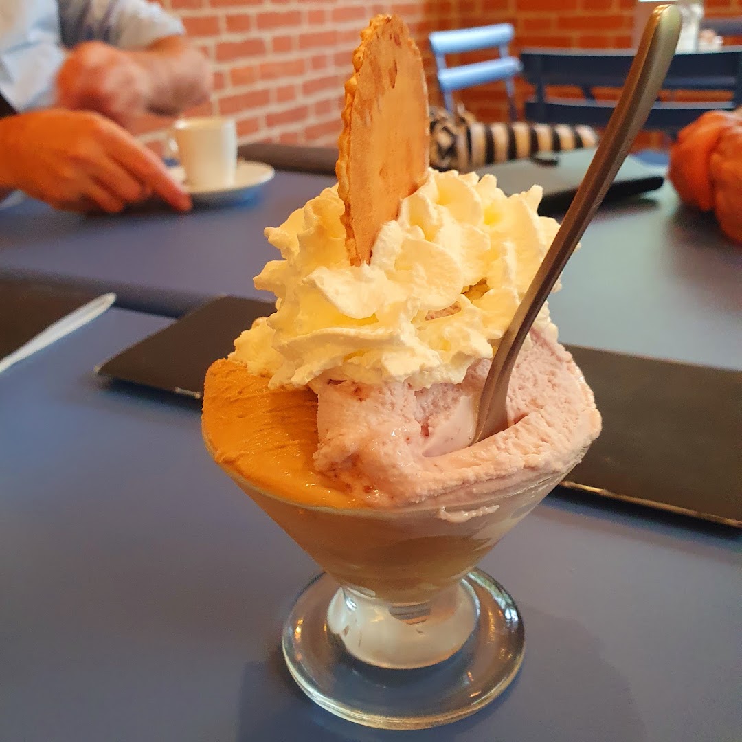 L'iseo Gelateria, Triuggio