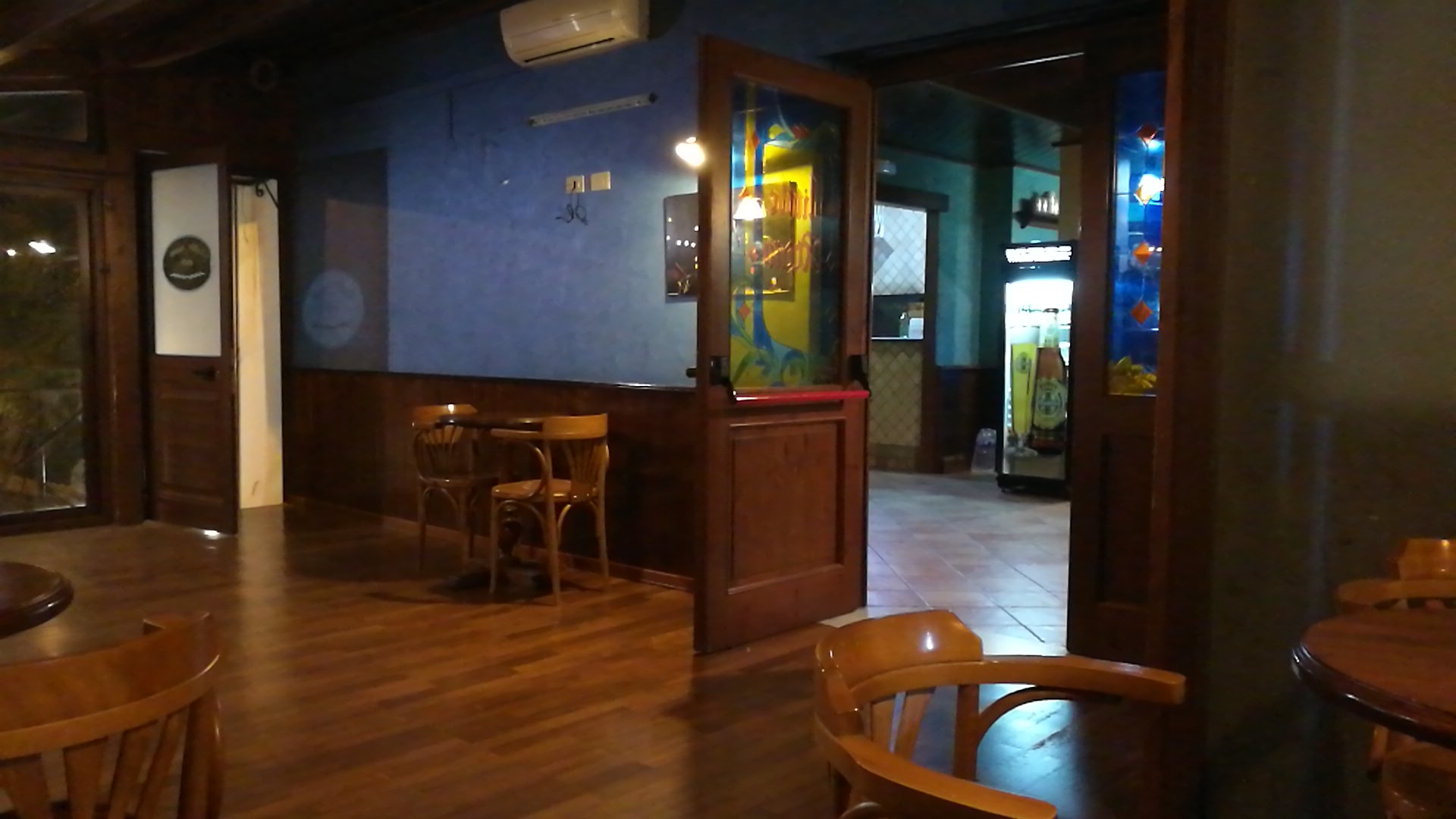 LITTLE ROOM PUB/POLLERIA