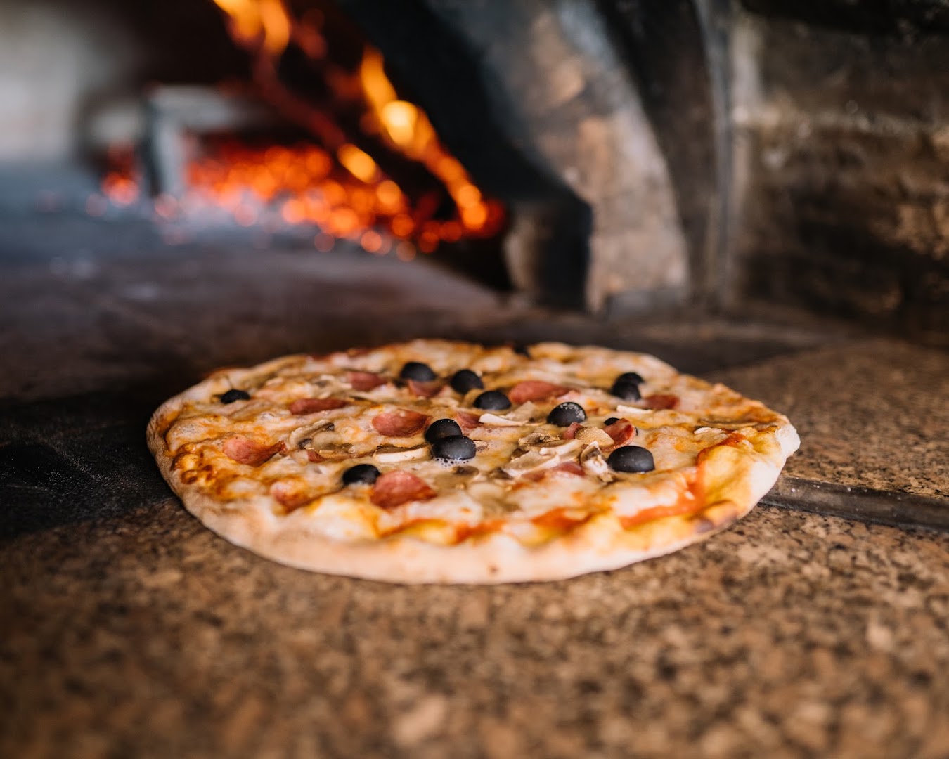 Live Restaurant - Ristorante | Bar | Pizzeria