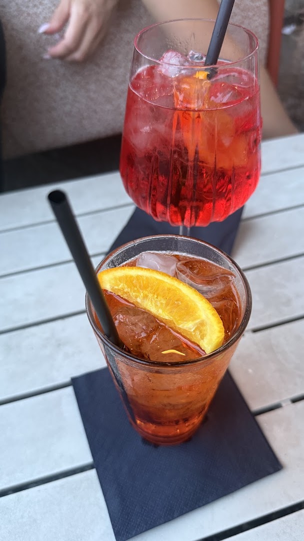 Living Liqueurs & Delights