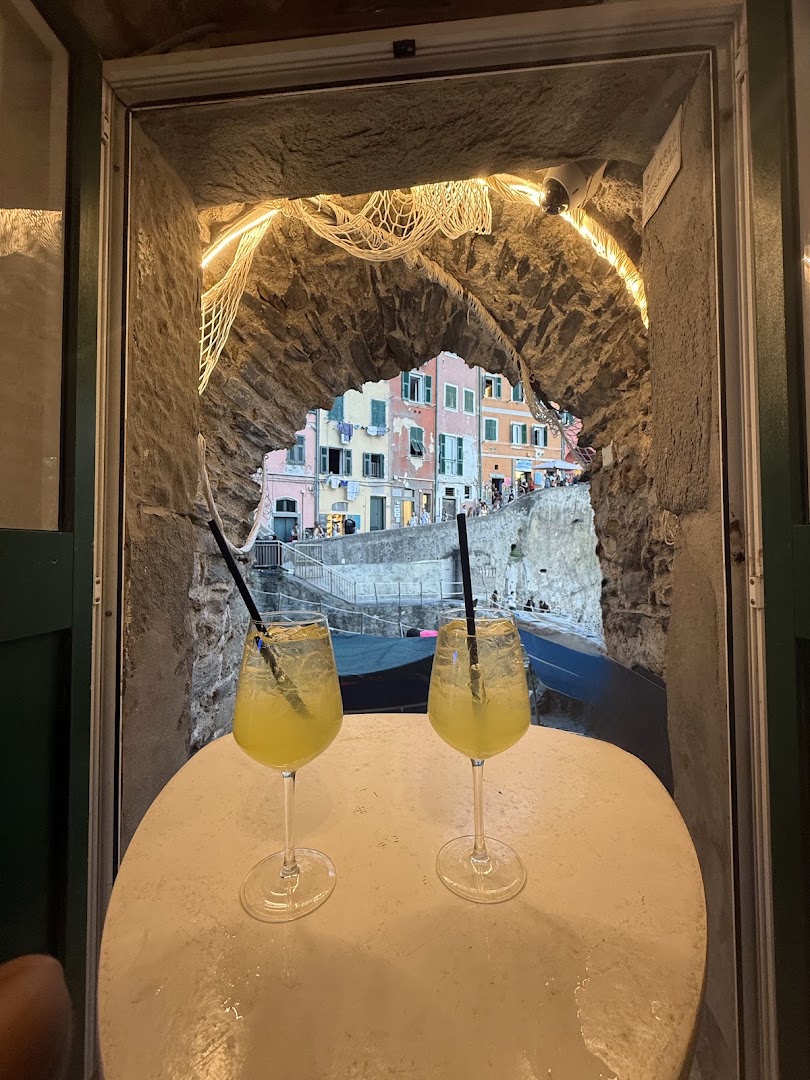 Lo Scalo Lounge Bar