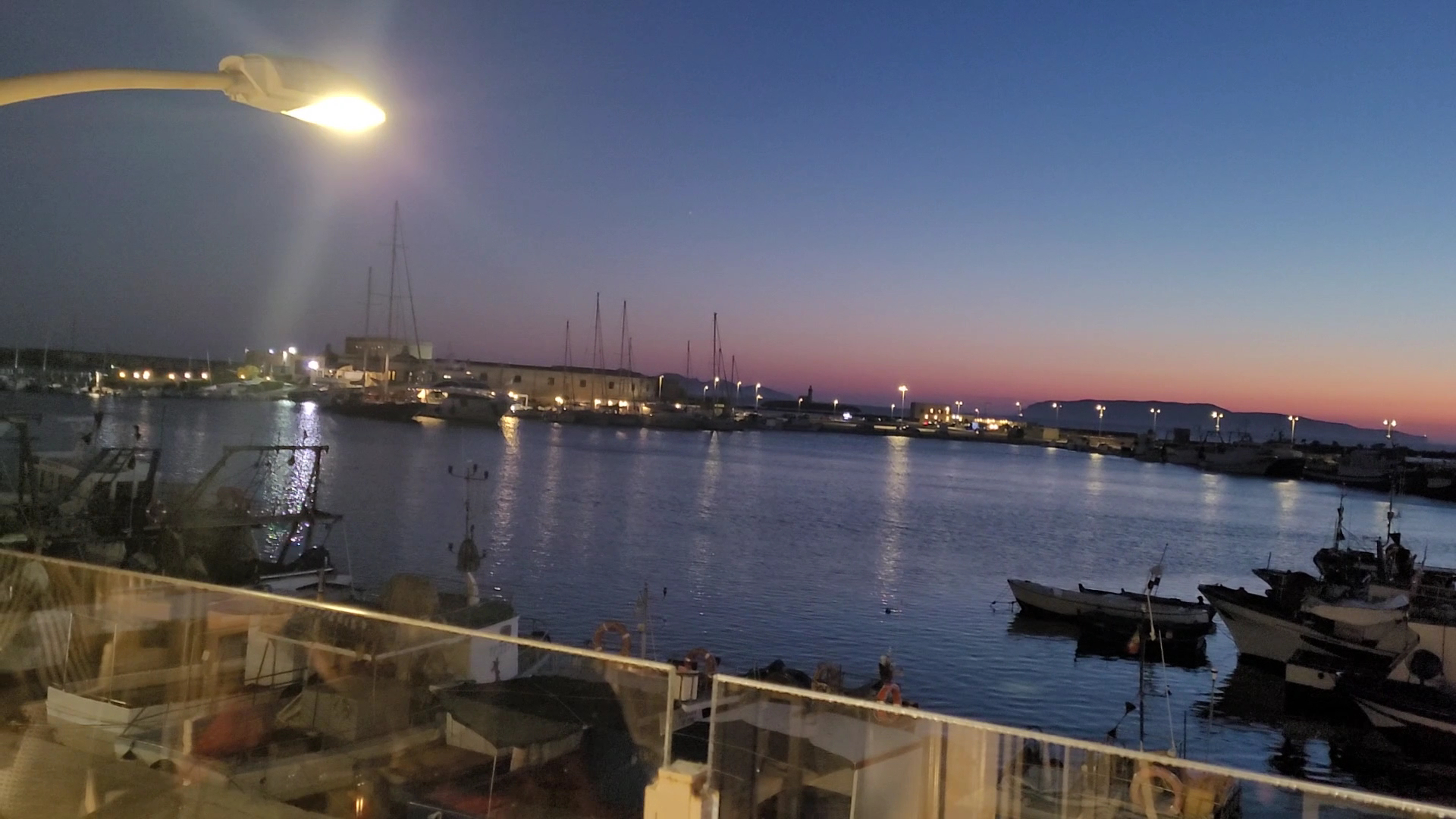 Lo Scalo Restaurant Lounge Bar