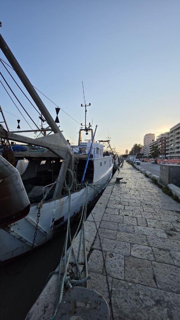 Lo Sfizio Del Porto Di De Palma Pierino, Pescara