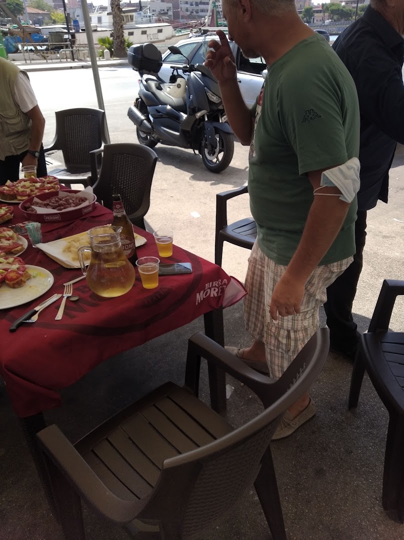 Lo Sfizio Del Porto Di De Palma Pierino